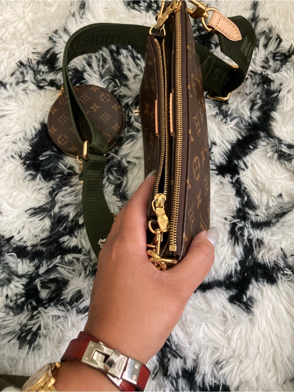 Louis Vuitton Brown Monogram Multi-Pochette with Olive Strap and Gold Hardware - Picture 6 of 15